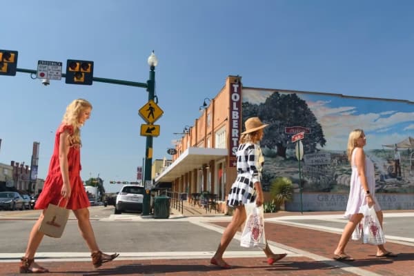 Show your badge Show your badge